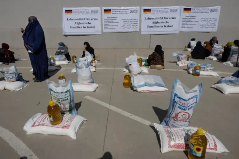 بحران معیشت و زن‌ستیزی: دو روی یک سکه در افغانستان امروز